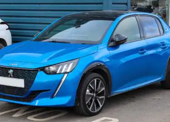 Peugeot e-208 Review