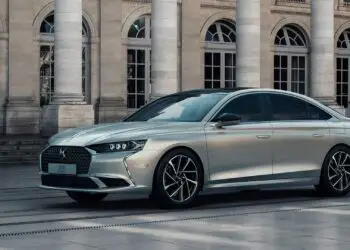 DS 9 E-Tense plug-in hybrid: France's flagship